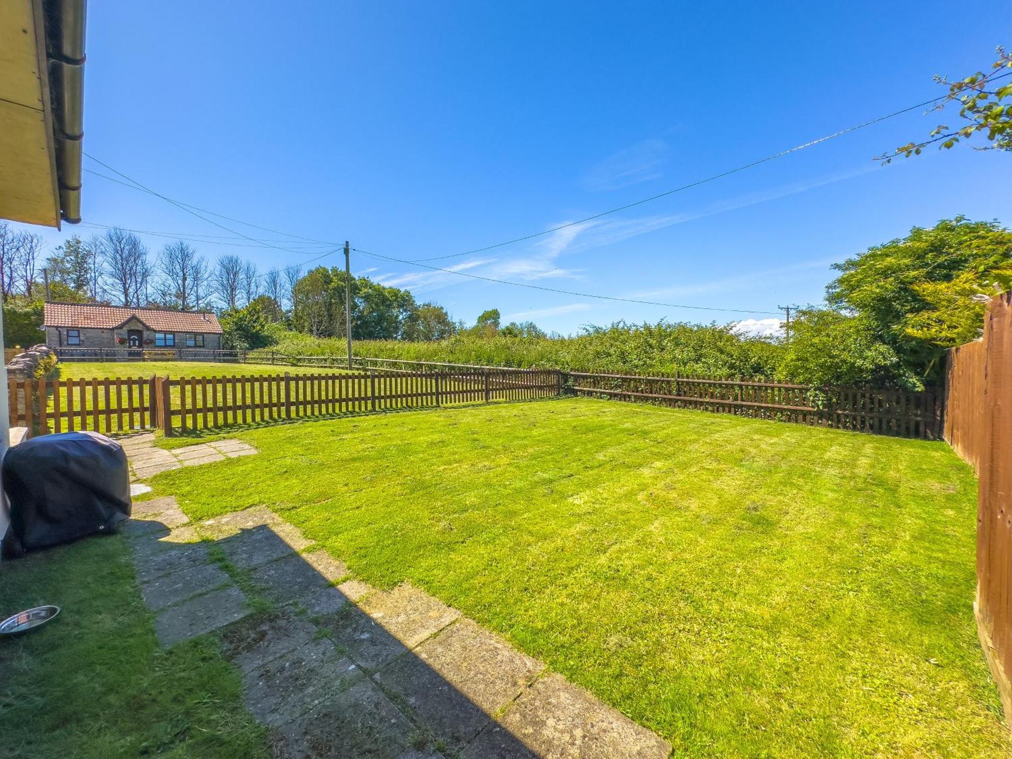 Snug, Dog Friendly, Country Holiday home