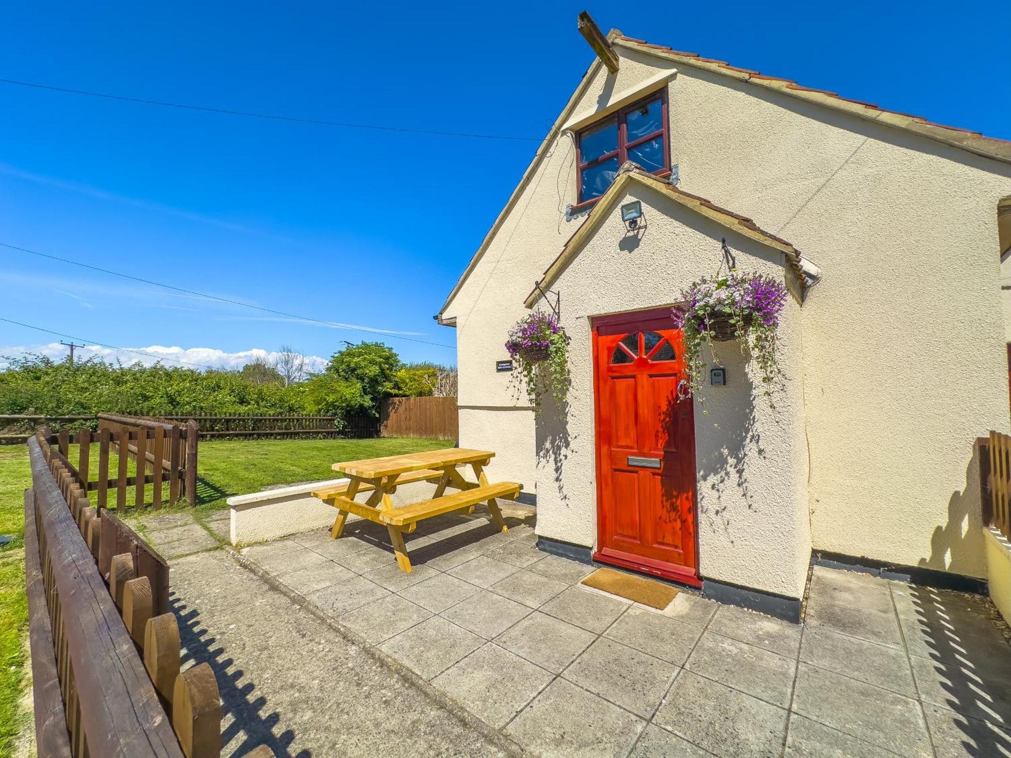 Snug, Dog Friendly, Country * Worle